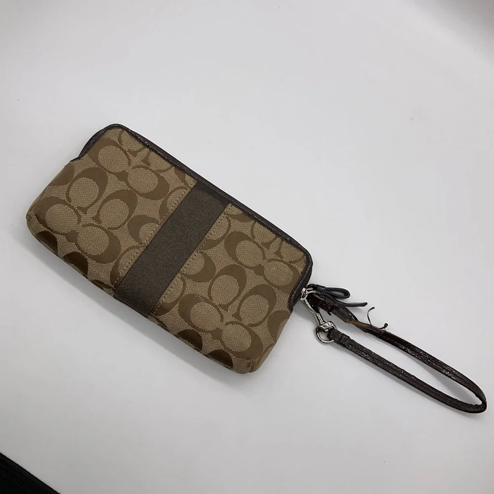 COACH WRISTLET WALLET - Picture 2 of 12